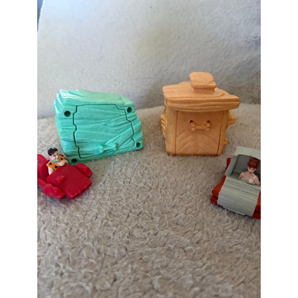 Vintage 1993 McDonalds Flinstones The Movie Fred Wilma Car House Set of 2 - Picture 5 of 8
